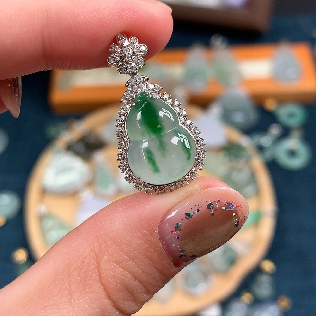 吊坠(不含链)18K金镶嵌翡翠