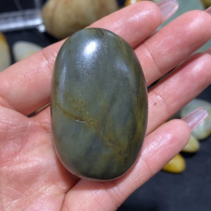 未镶嵌和田玉（糖玉）挂件