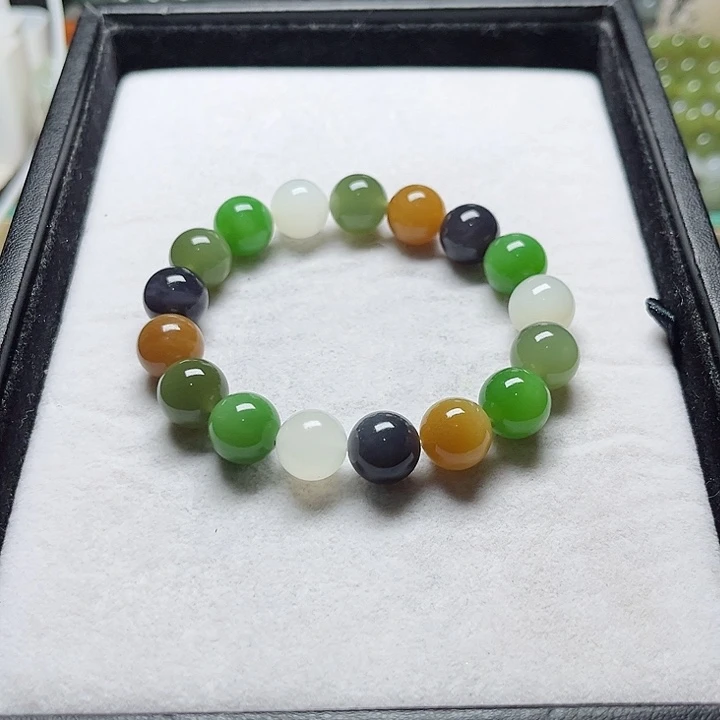 和田玉手串未镶嵌?