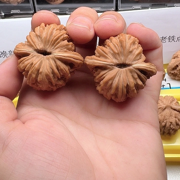 把件文玩核桃四座楼