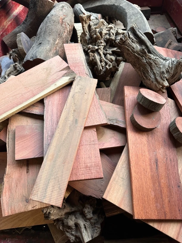 各规格红木边角料；随行料；（一物一拍以直播间实物为准）