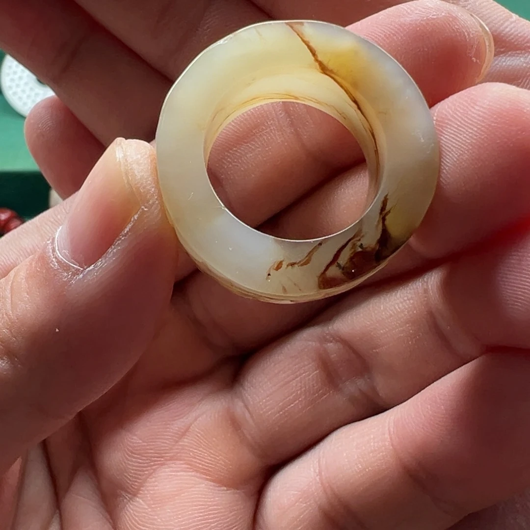 和田玉（糖玉）未镶嵌挂件