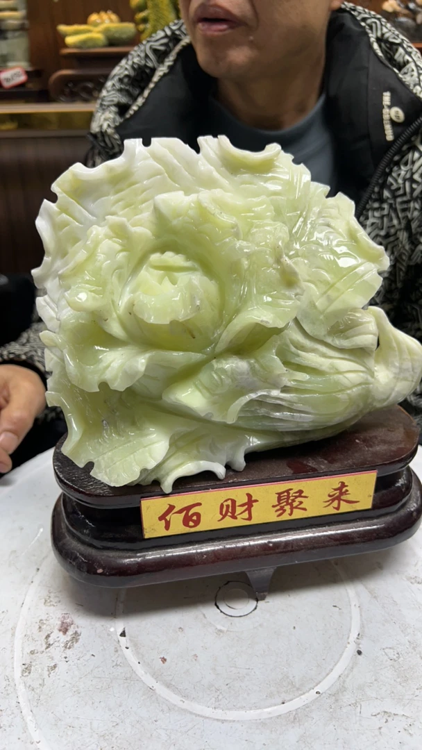 材质玉摆手工雕刻