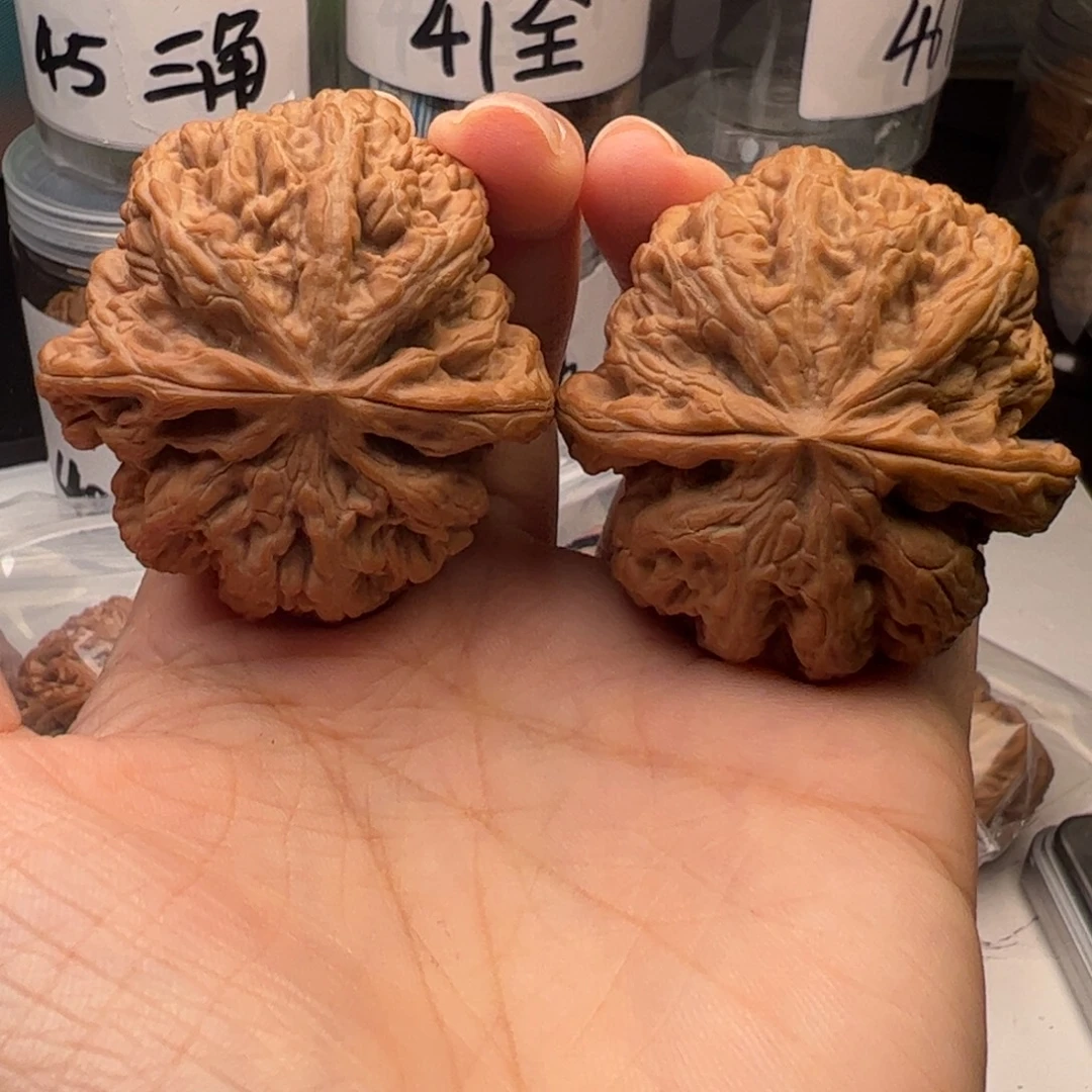 文玩核桃吊坠粗筋46