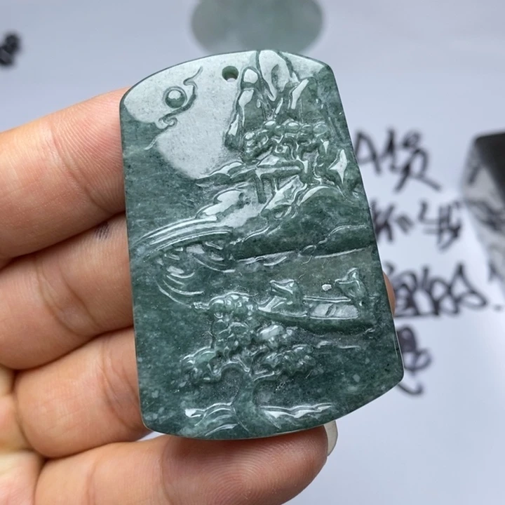 颈饰未镶嵌翡翠翡翠