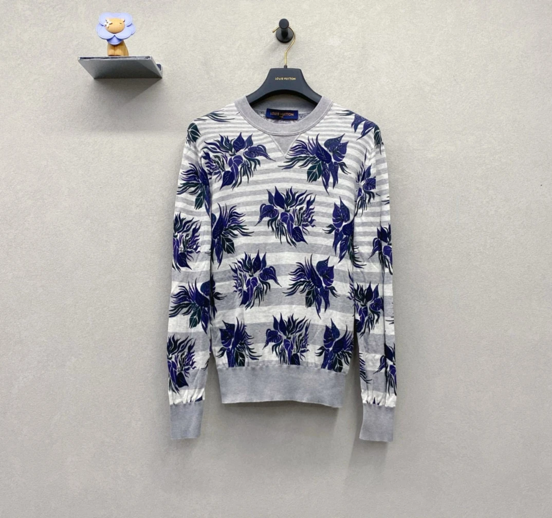 99新 LouisVuitton/路易威登 灰色条纹针织衫/尺码S/000
