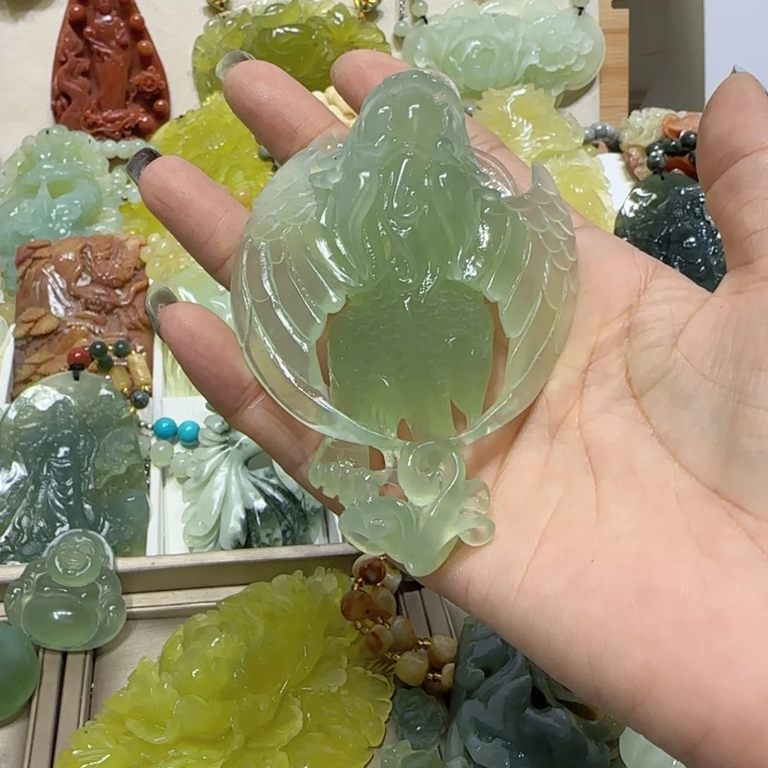 未镶嵌蛇纹石玉吊坠惹***走