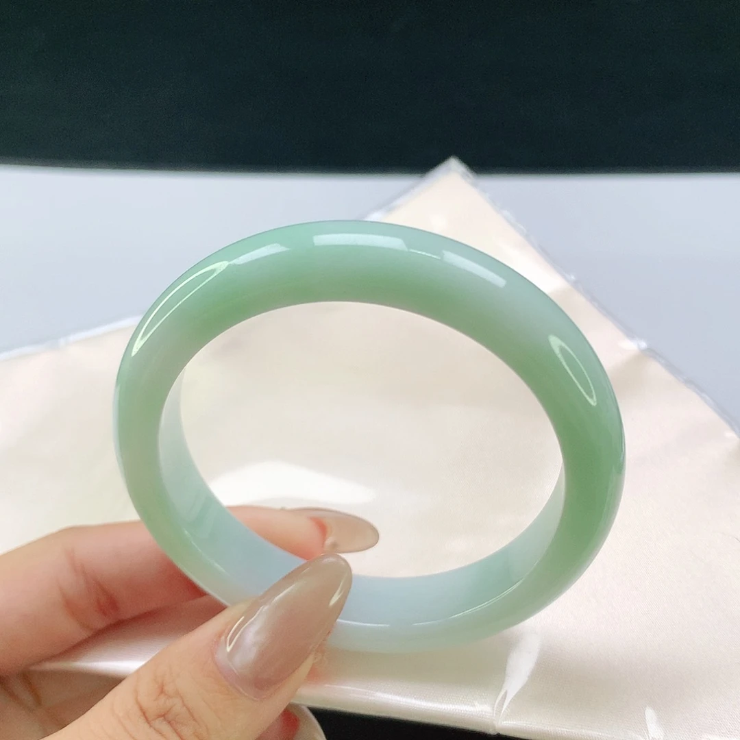 翡翠未镶嵌手镯2853