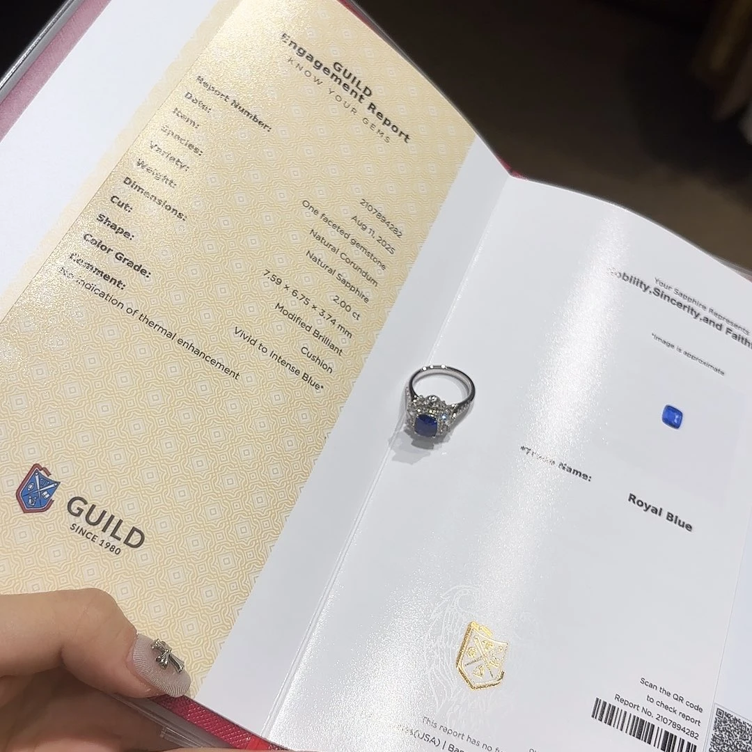 蓝宝石戒指18K金镶嵌