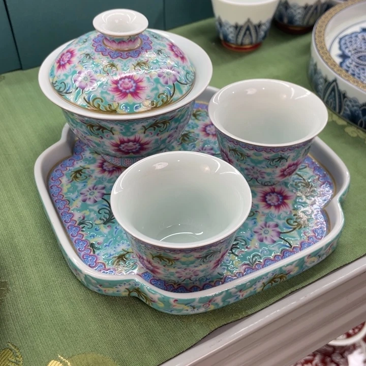 ゾ***雾景德镇陶瓷研究所研究