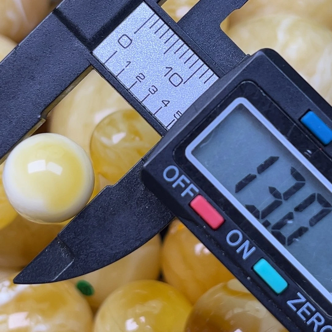 裸石蜜蜡未镶嵌！