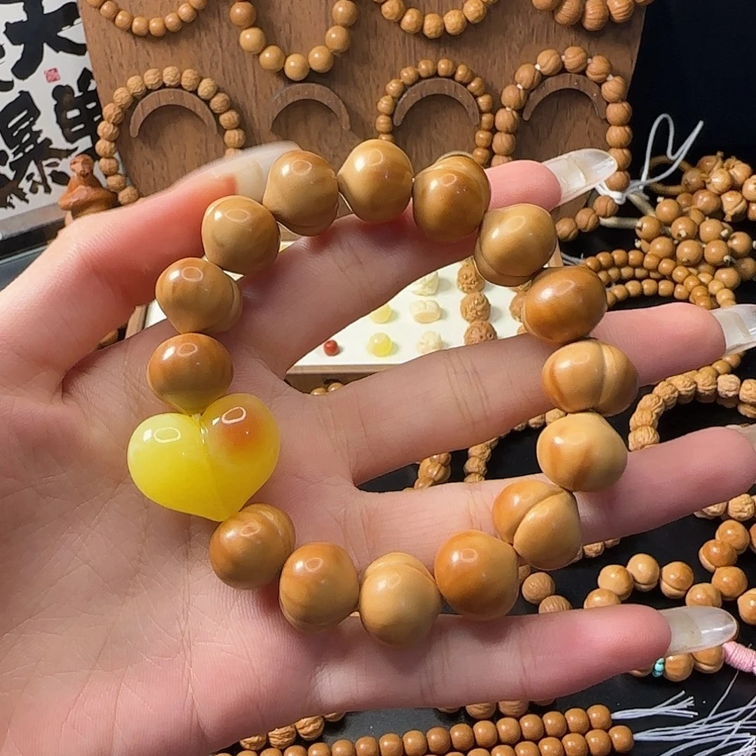 ～***吊坠猴头核桃屁桃