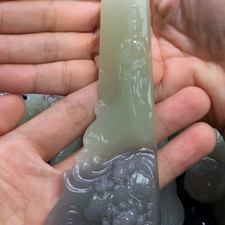 颈饰未镶嵌和田玉