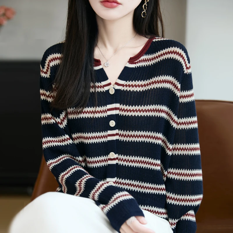 哥弟阿玛施正品新款女羊毛针织衫小香风拼色套头打底衫秋冬条纹衫