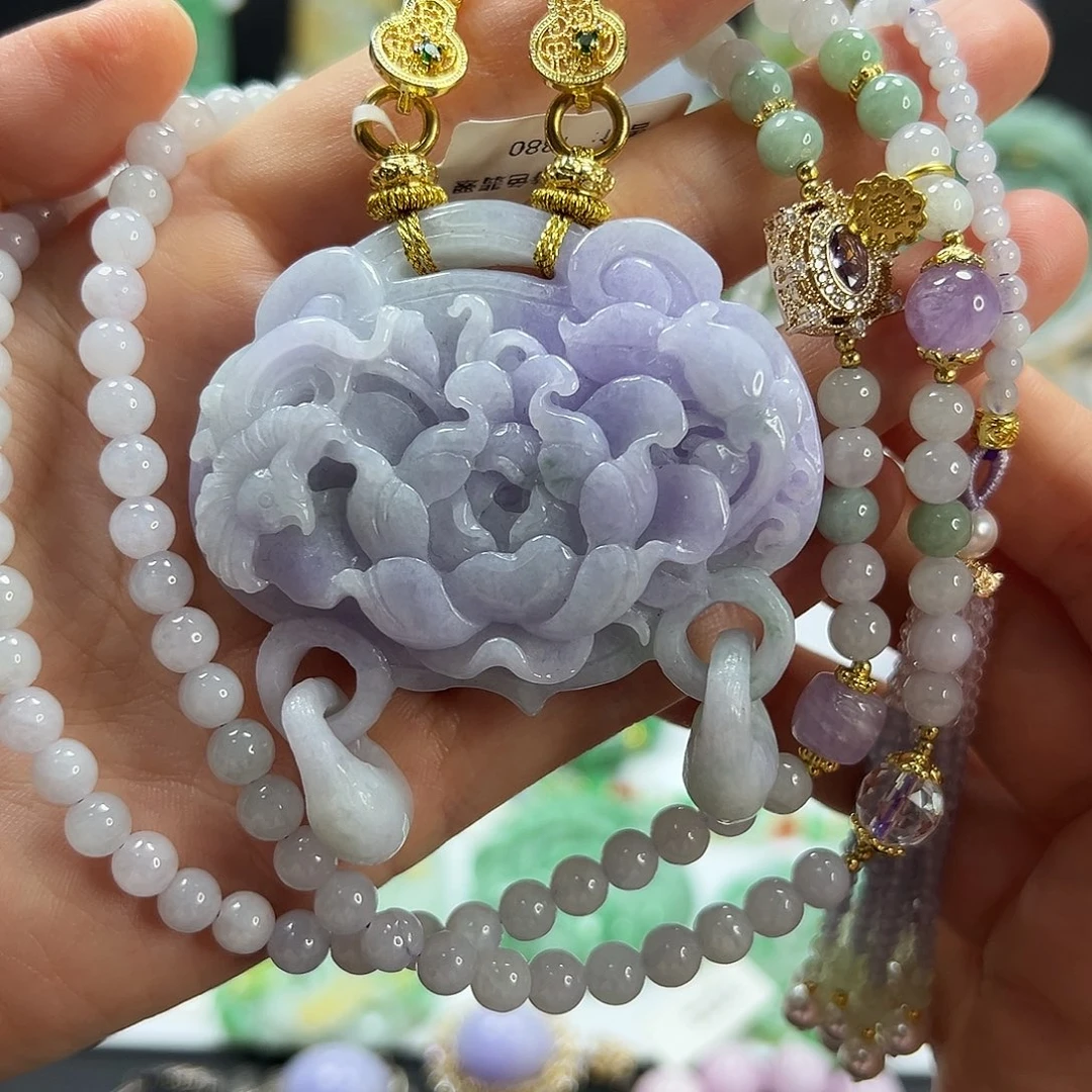 翡翠未镶嵌颈饰吊坠