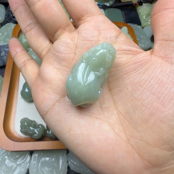 和田玉未镶嵌珠宝奇石