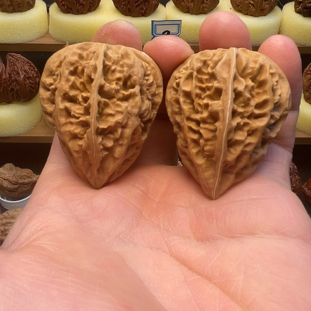 吊坠猴头核桃钻石草莓文玩核桃15号