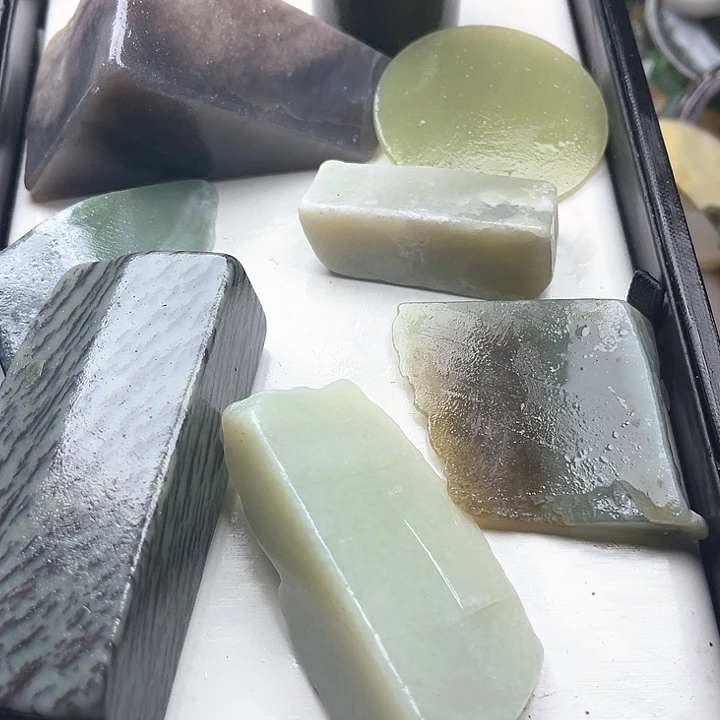 和田玉（糖玉）和田玉边角料9K金镶嵌乐**来