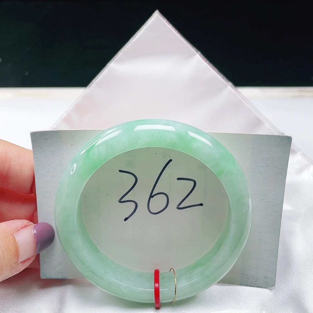 翡翠未镶嵌手镯缅甸翡翠52+