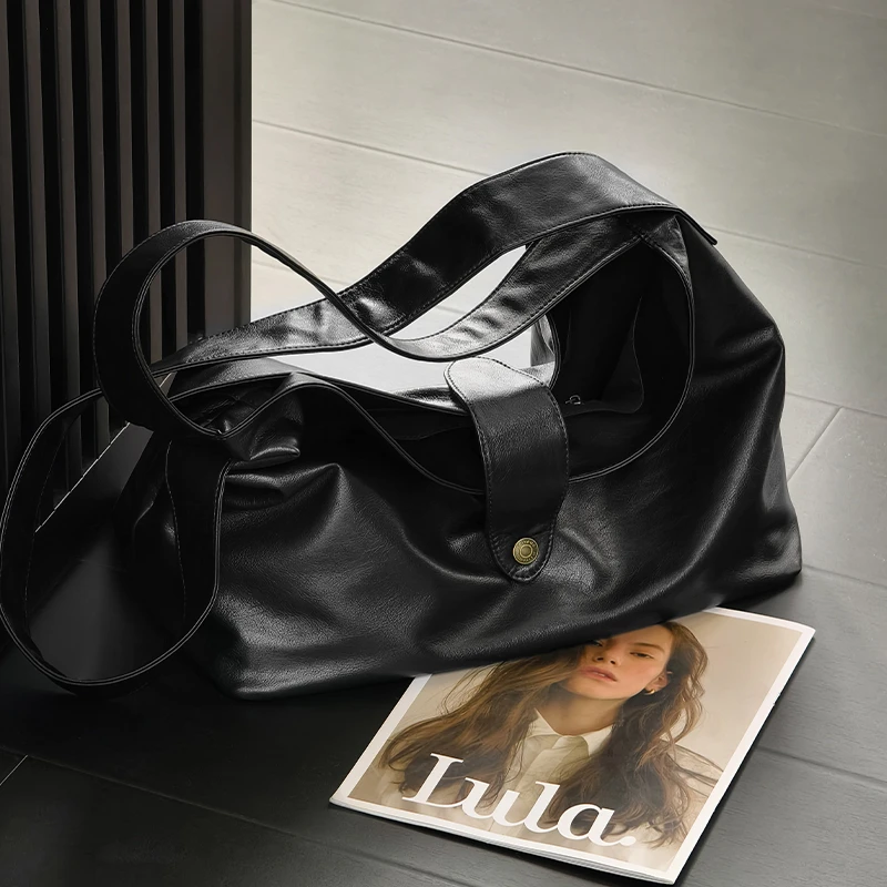 A美洋MEIYANG【商场同款】 流心黑巧单肩包 褶皱大容量斜挎托特包