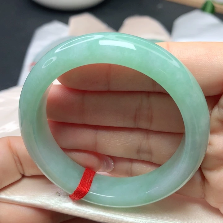 翡翠手镯未镶嵌55555656