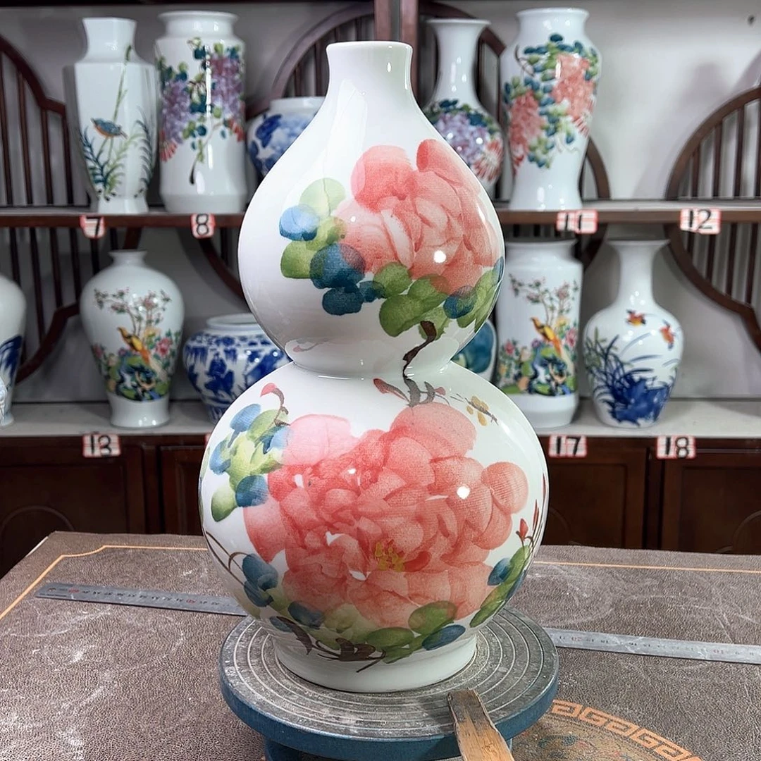 摆件景德镇陶瓷葫红牡花