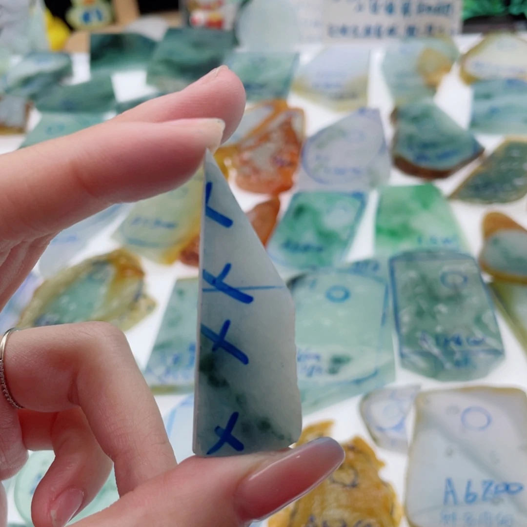 铺***子定制翡翠未镶嵌纯天然缅甸A货翡翠