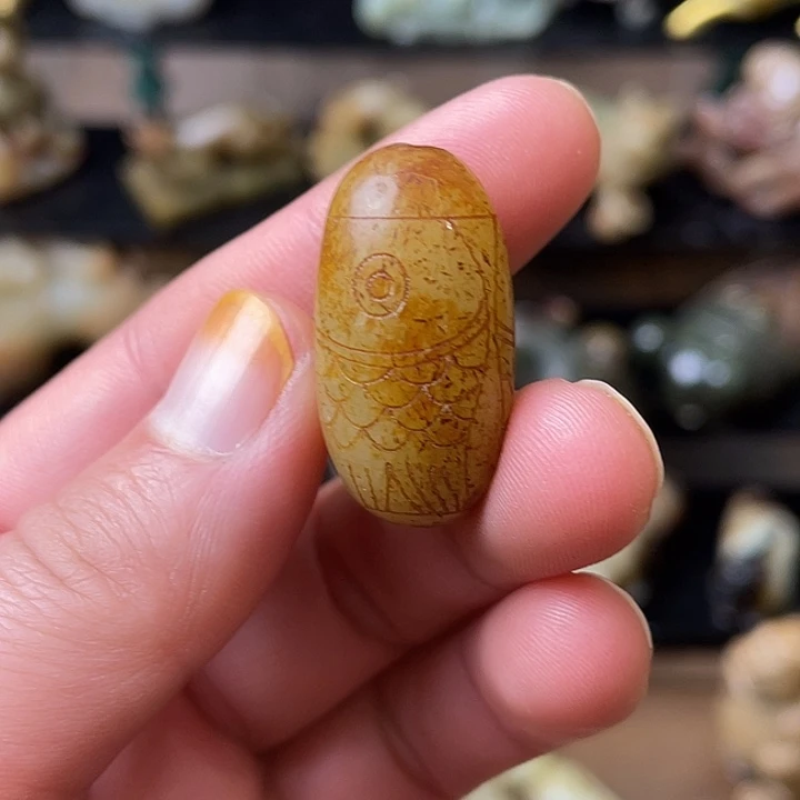 和田玉（糖玉）未镶嵌颈饰