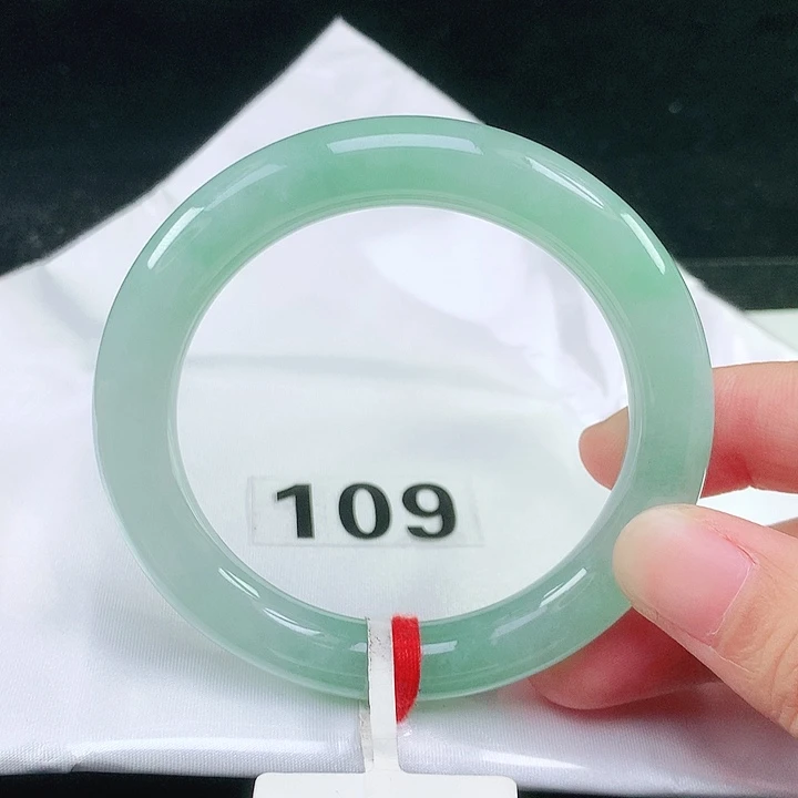 未镶嵌手镯翡翠翡翠手镯