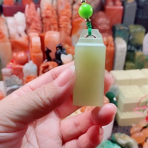 昌化石印石辽宁丹东晶