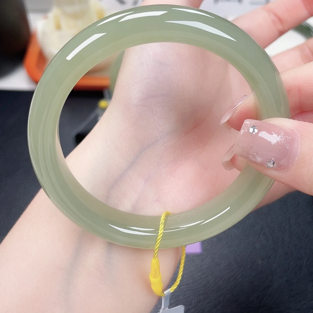 和田玉未镶嵌手镯59