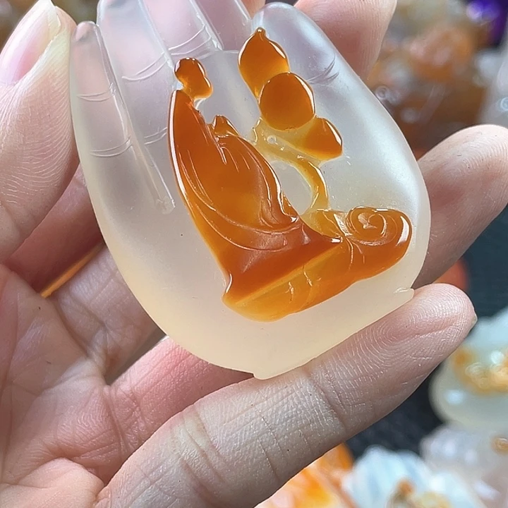 未镶嵌天然玛瑙/玉髓三*