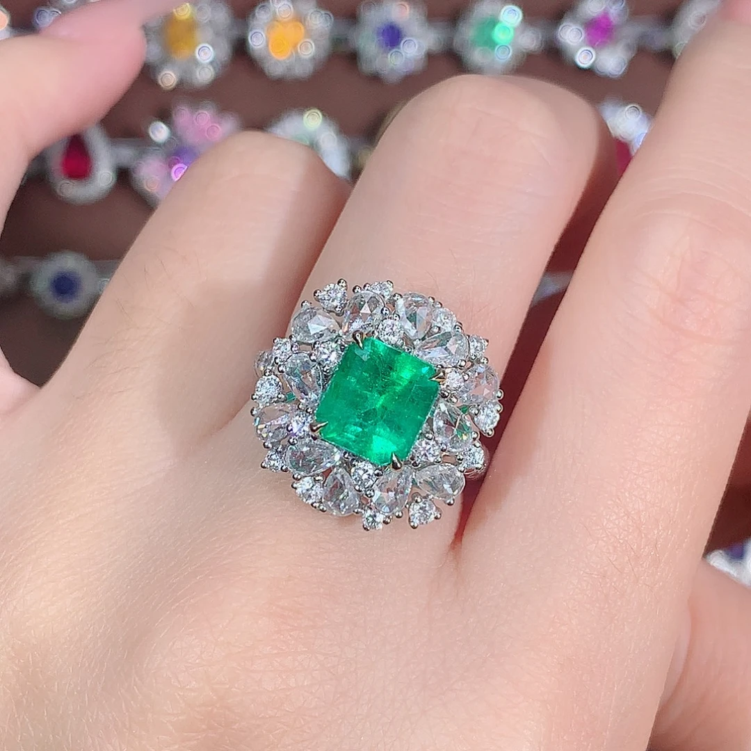 18K金镶嵌戒指祖母绿2.33ct/天然宝石/七天无理由