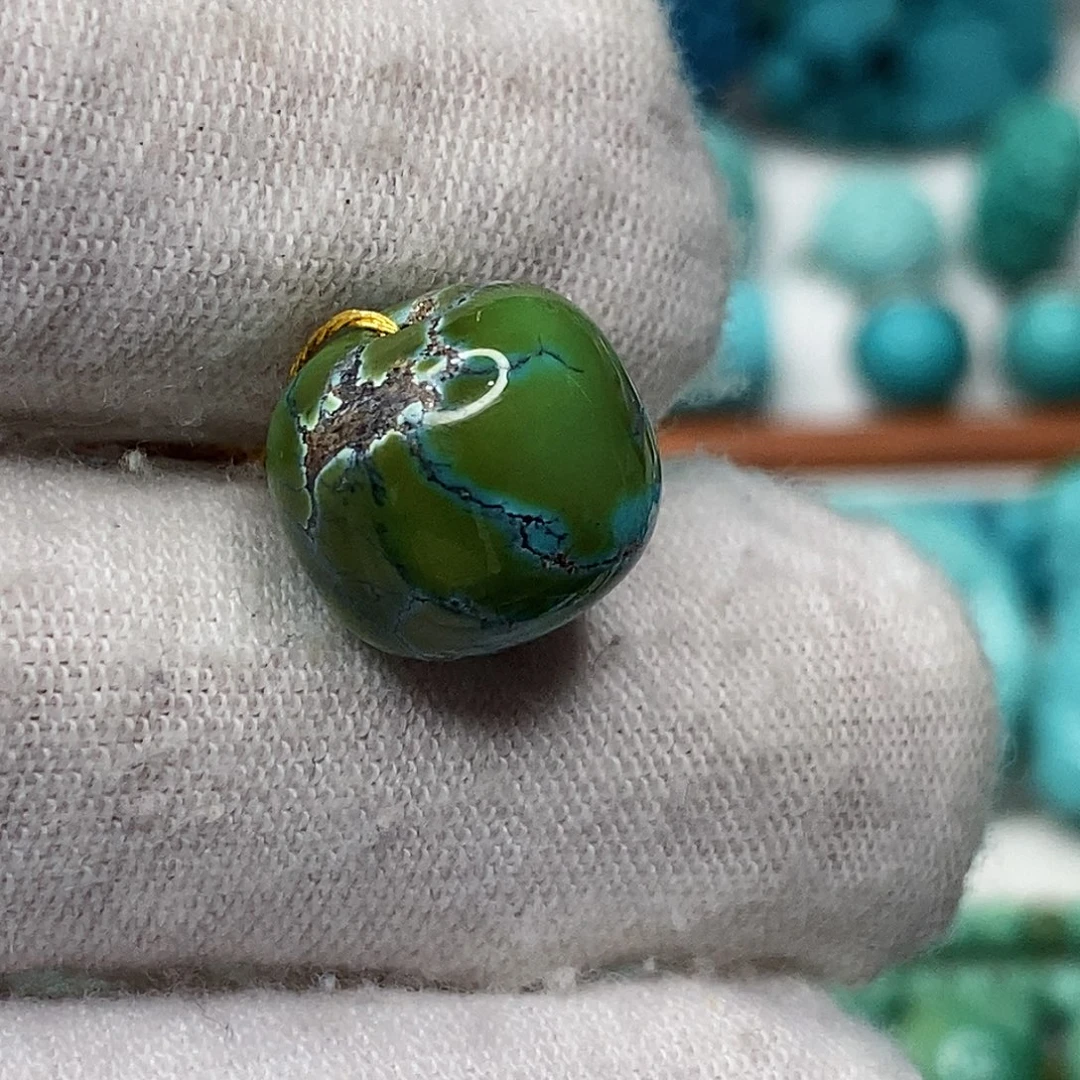 绿松石未镶嵌天然原矿 带武汉地大证书