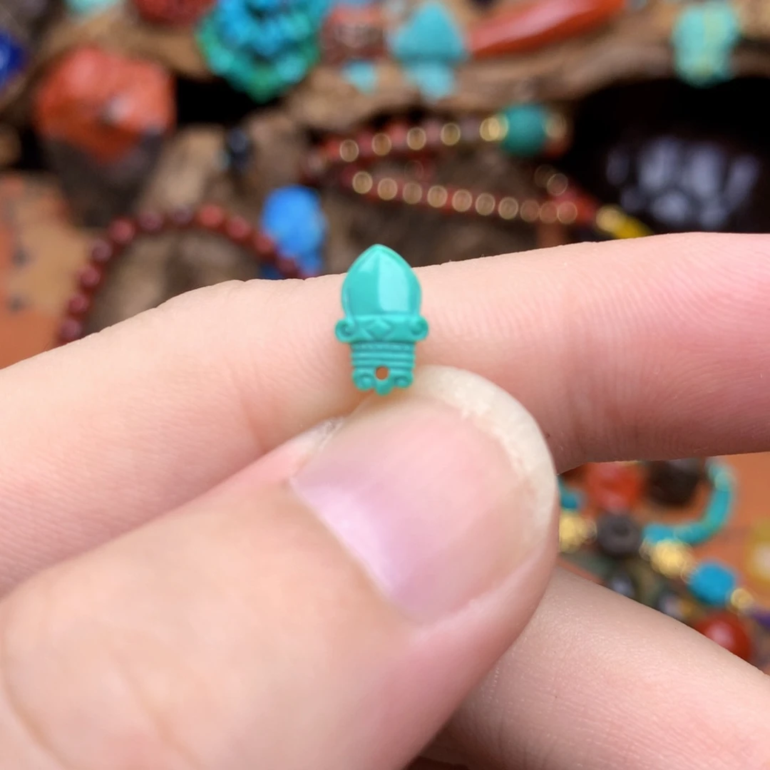 未镶嵌绿松石珠宝奇石