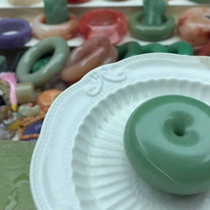 石英岩玉未镶嵌13468975444