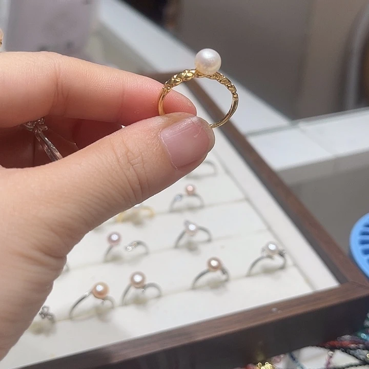 未镶嵌淡水珍珠耳钉
