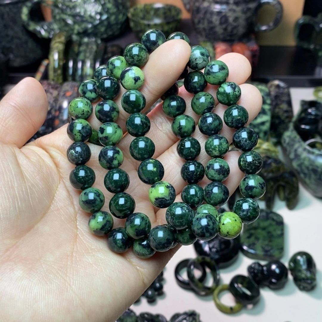 蛇纹石玉未镶嵌项链三条一起