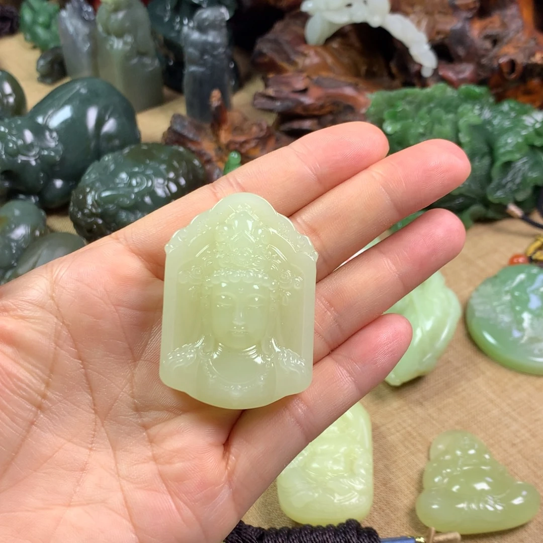 颈饰未镶嵌和田玉