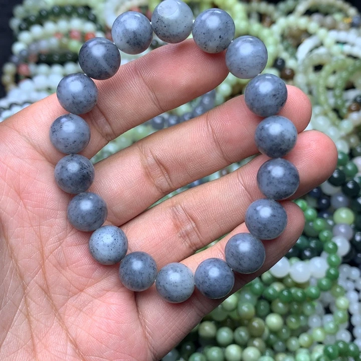 和田玉未镶嵌手串