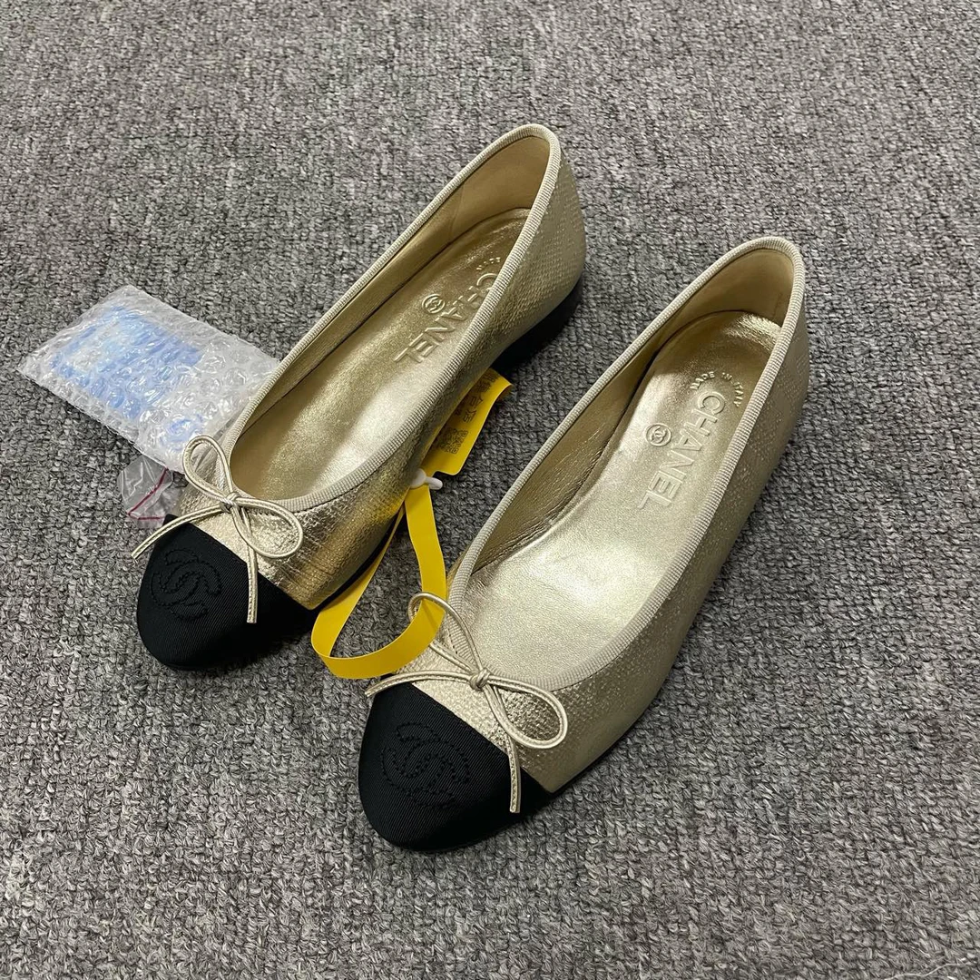 99新 Chanel/香奈儿 圆头套脚休闲单鞋  36码/5605