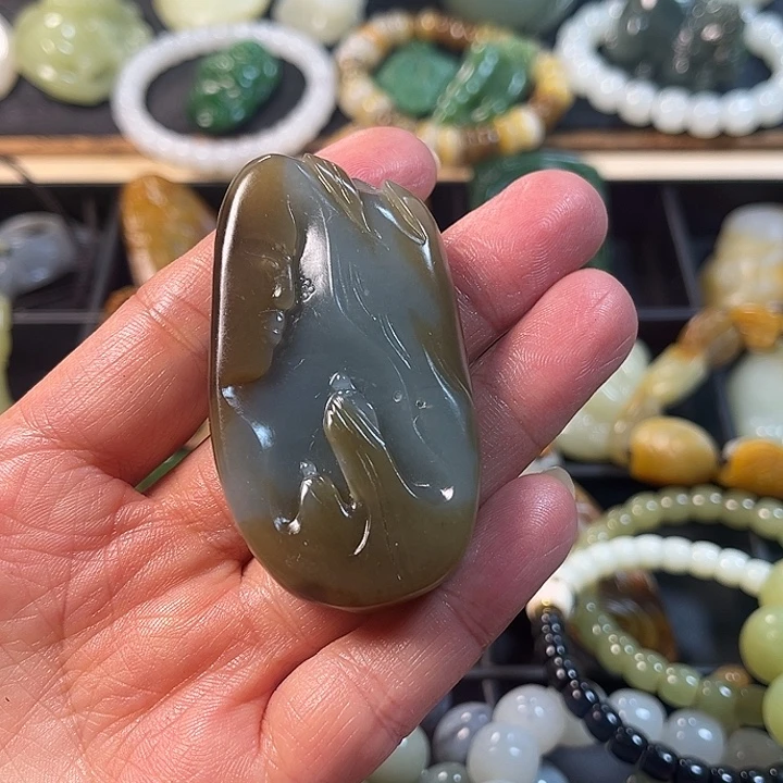 和田玉（糖玉）未镶嵌吊坠(不含链)