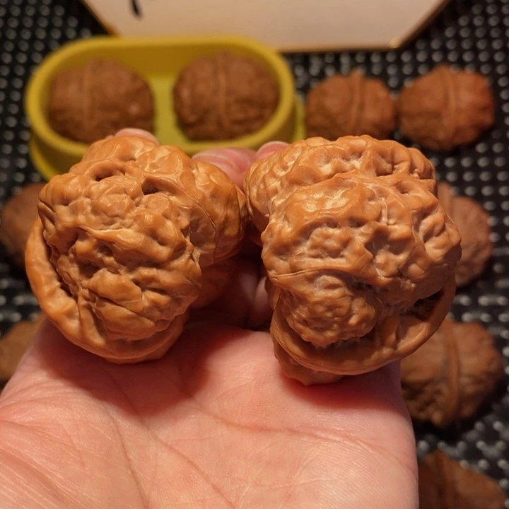 把件文玩核桃细腰大八腿