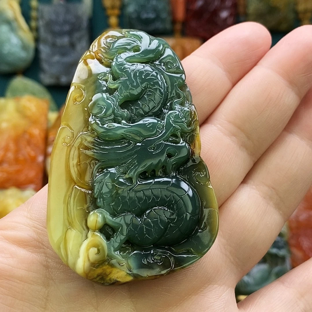 蛇纹石玉未镶嵌颈饰老蓝水龙牌