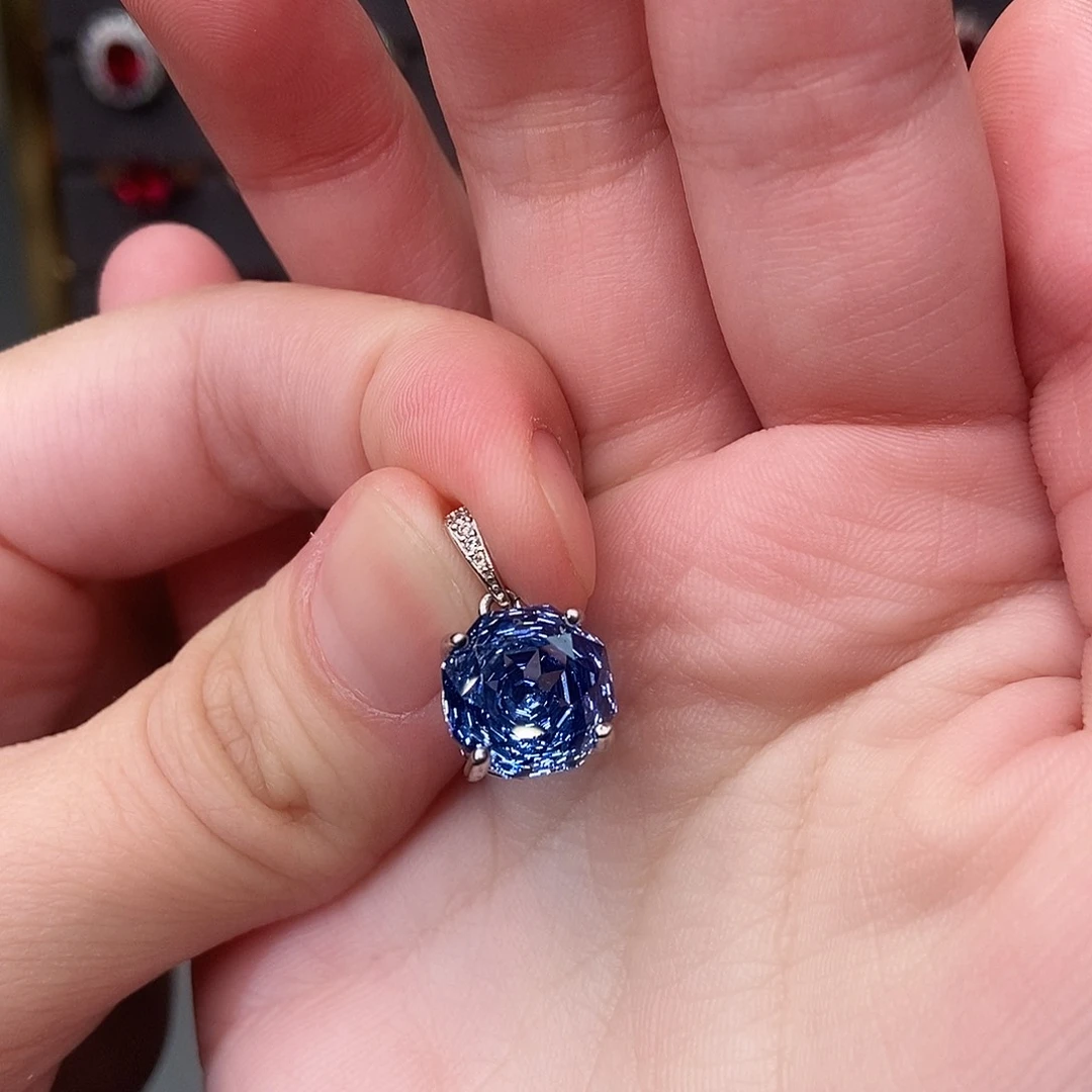 银S925镶嵌托帕石吊坠(赠链)