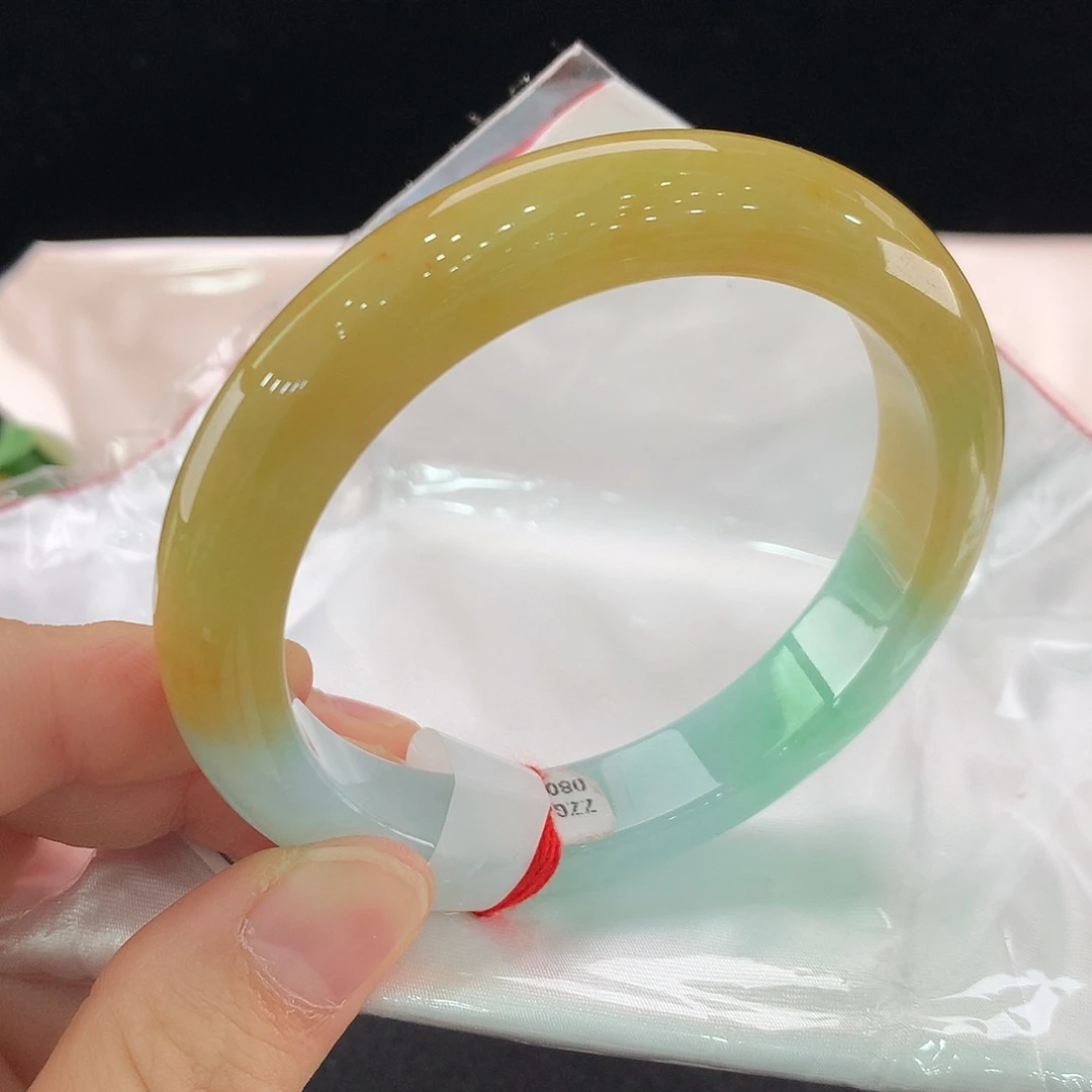 翡翠未镶嵌手镯0413