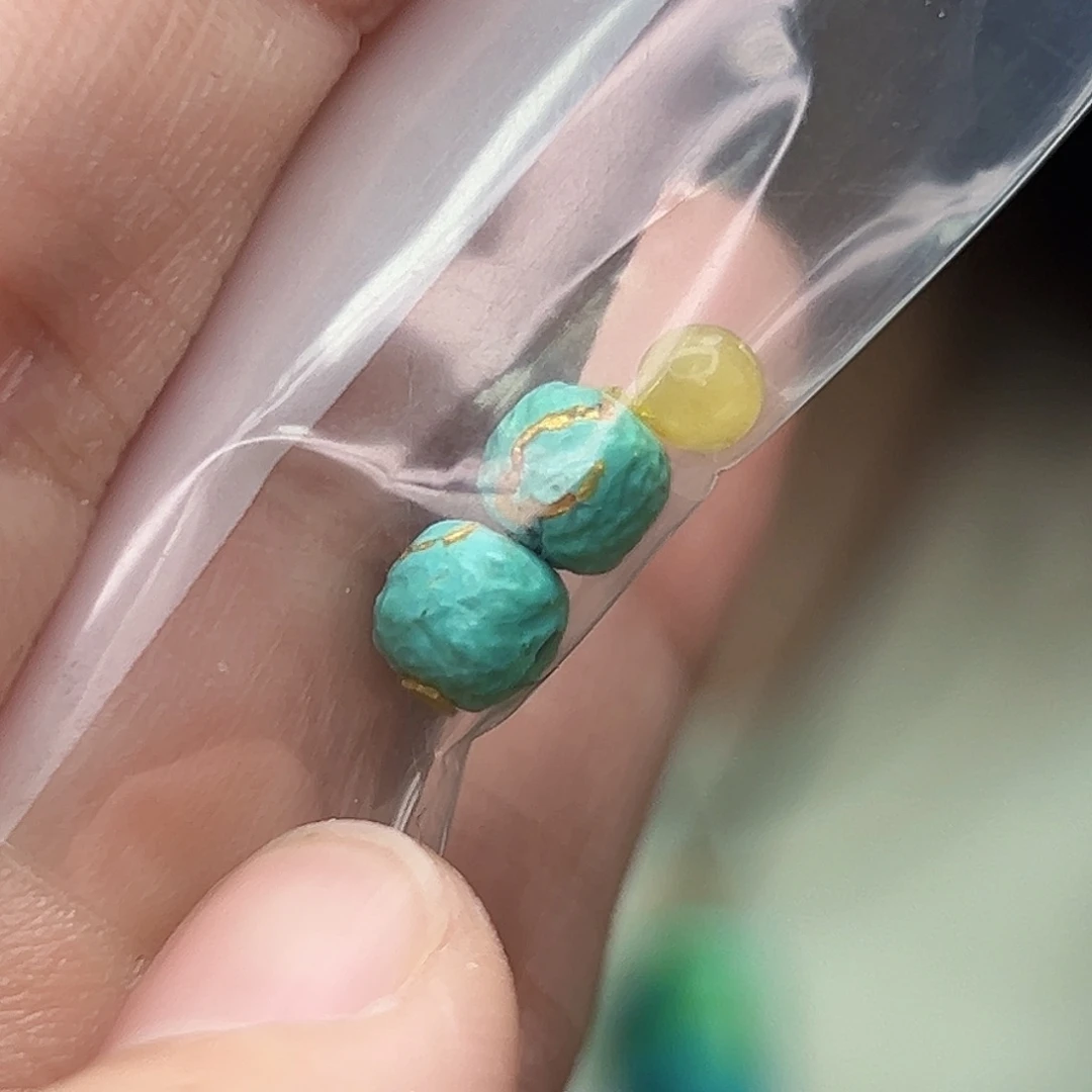 蜜蜡珠宝奇石未镶嵌