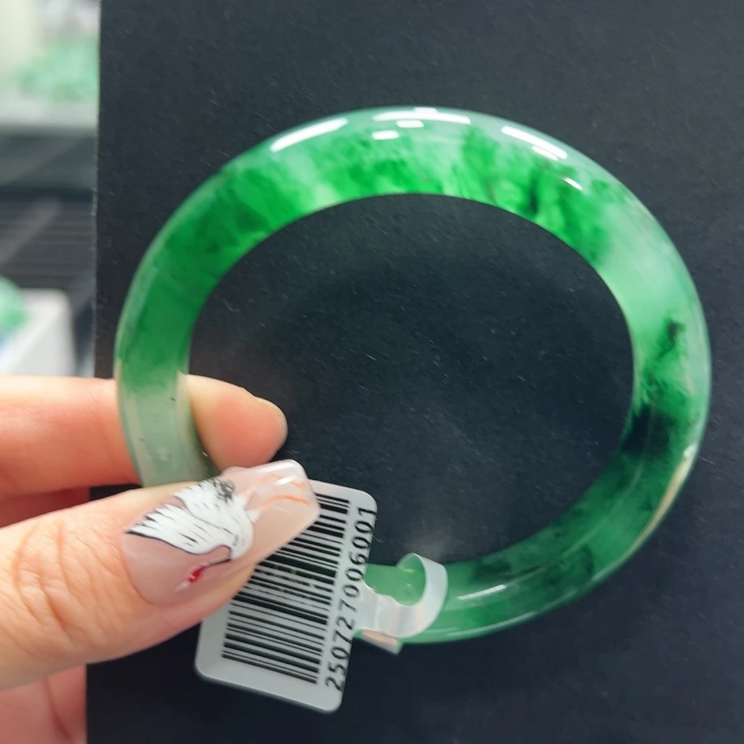 楷***浠未镶嵌手镯石英质玉（非洲翠）