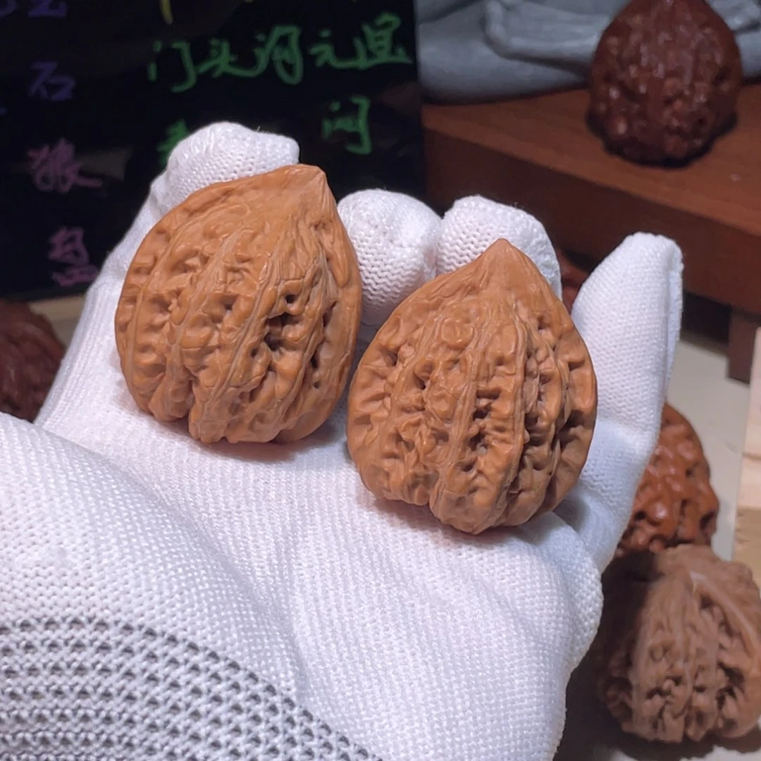 文玩核桃把件赤龙鸡心1390，3537