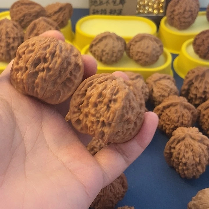 人***天文玩核桃   磨盘